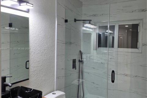 Villa ou maison à louer à Sunrise, Floride: 3 chambres, 114.27 m2 № 1999214 - photo 14