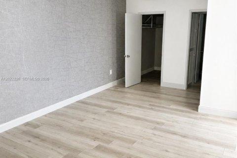 Villa ou maison à louer à Miami Beach, Floride: 45.99 m2 № 2257002 - photo 14