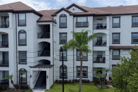 Condo in Orlando, Florida, 3 bedrooms  № 1866591 - photo 1