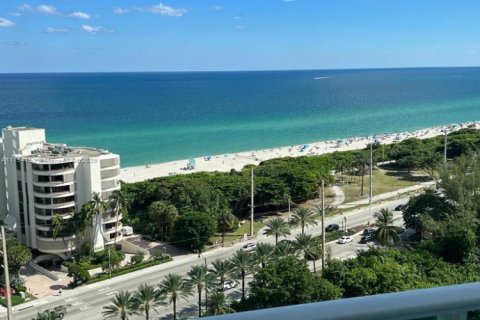 Купить кондоминиум в Санни-Айлс-Бич, Флорида 2 спальни, 126.07м2, № 1957575 - фото 1