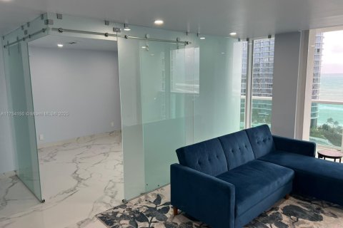 Купить кондоминиум в Санни-Айлс-Бич, Флорида 2 спальни, 126.07м2, № 1957575 - фото 8