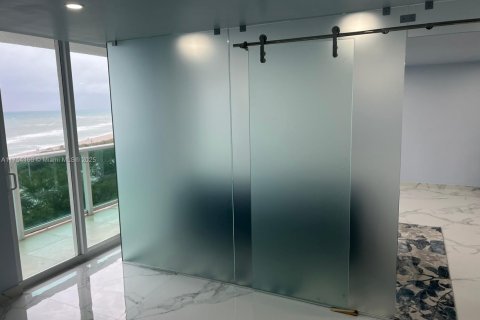 Купить кондоминиум в Санни-Айлс-Бич, Флорида 2 спальни, 126.07м2, № 1957575 - фото 4