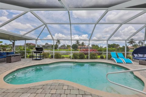 Casa en venta en Cape Coral, Florida, 4 dormitorios № 2179960 - foto 21