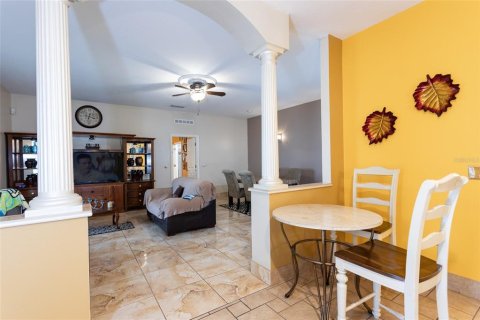 Villa ou maison à vendre à Palm Coast, Floride: 6 chambres, 363.99 m2 № 1816799 - photo 10