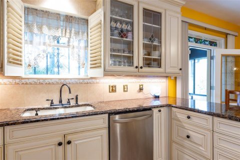 Villa ou maison à vendre à Palm Coast, Floride: 6 chambres, 363.99 m2 № 1816799 - photo 8