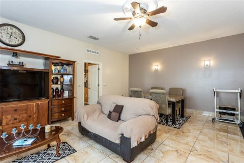 Villa ou maison à vendre à Palm Coast, Floride: 6 chambres, 363.99 m2 № 1816799 - photo 22
