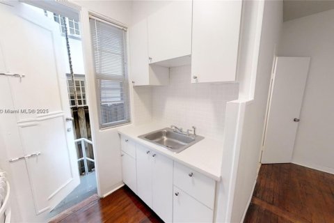 Купить кондоминиум в Майами-Бич, Флорида 1 спальня, 39.95м2, № 1969977 - фото 6