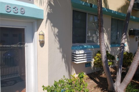 Купить кондоминиум в Майами-Бич, Флорида 1 спальня, 39.95м2, № 1969977 - фото 2