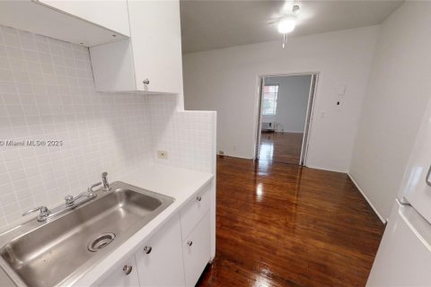 Купить кондоминиум в Майами-Бич, Флорида 1 спальня, 39.95м2, № 1969977 - фото 7