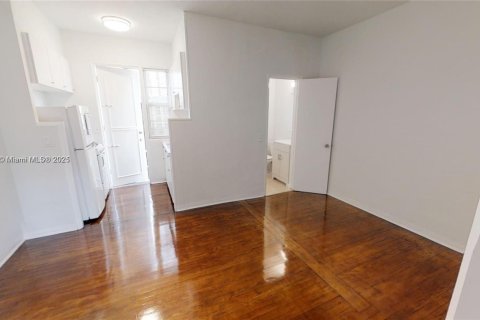 Купить кондоминиум в Майами-Бич, Флорида 1 спальня, 39.95м2, № 1969977 - фото 14