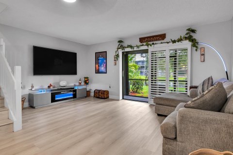 Townhouse in Plantation, Florida 2 bedrooms, 113.71 sq.m. № 2261154 - photo 21