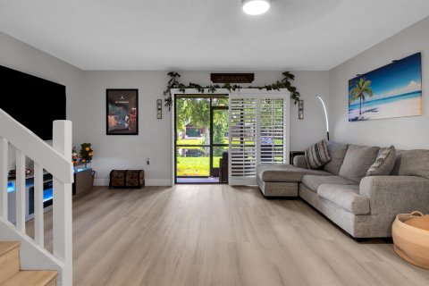Townhouse in Plantation, Florida 2 bedrooms, 113.71 sq.m. № 2261154 - photo 18