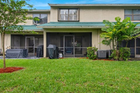 Townhouse in Plantation, Florida 2 bedrooms, 113.71 sq.m. № 2261154 - photo 3