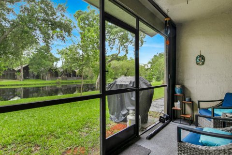 Townhouse in Plantation, Florida 2 bedrooms, 113.71 sq.m. № 2261154 - photo 23