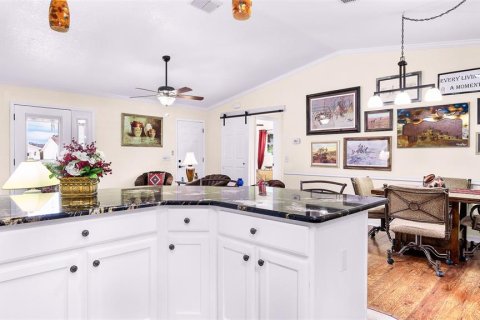 Villa ou maison à vendre à The Villages, Floride: 4 chambres, 154.31 m2 № 2409832 - photo 11