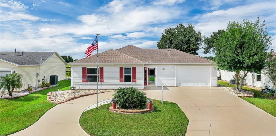 Villa ou maison à The Villages, Floride 4 chambres, 154.31 m2 № 2409832