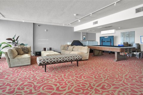 Copropriété à louer à North Miami Beach, Floride: 2 chambres, 122.45 m2 № 2025777 - photo 30