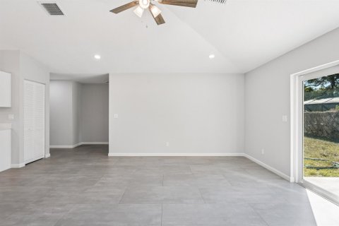 Villa ou maison à vendre à Stuart, Floride: 3 chambres, 130.62 m2 № 2077748 - photo 10