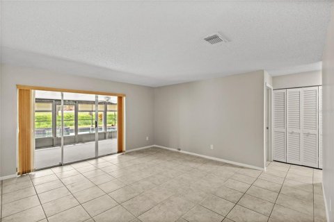 Casa en venta en Orlando, Florida, 4 dormitorios, 167.5 m2 № 1901872 - foto 16