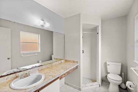 Casa en venta en Orlando, Florida, 4 dormitorios, 167.5 m2 № 1901872 - foto 14