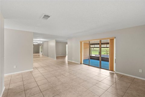Casa en venta en Orlando, Florida, 4 dormitorios, 167.5 m2 № 1901872 - foto 17