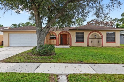Casa en venta en Orlando, Florida, 4 dormitorios, 167.5 m2 № 1901872 - foto 1