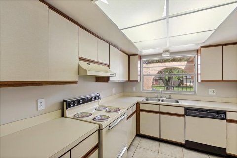 Casa en venta en Orlando, Florida, 4 dormitorios, 167.5 m2 № 1901872 - foto 7