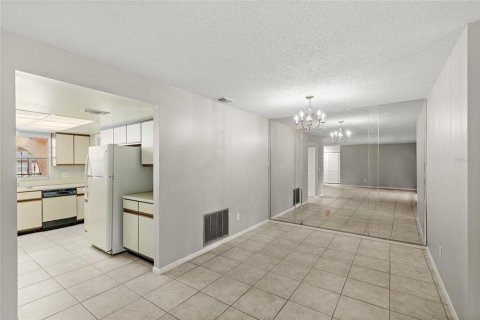 Casa en venta en Orlando, Florida, 4 dormitorios, 167.5 m2 № 1901872 - foto 4