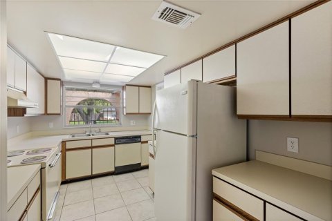 Casa en venta en Orlando, Florida, 4 dormitorios, 167.5 m2 № 1901872 - foto 6