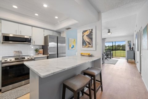Condo in Venice, Florida, 2 bedrooms  № 1593569 - photo 9