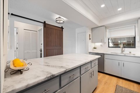 Condo in Venice, Florida, 2 bedrooms  № 1593569 - photo 12