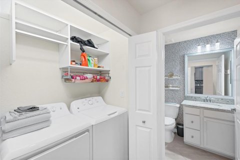 Condominio en alquiler en Bradenton, Florida, 2 dormitorios, 123.47 m2 № 1650154 - foto 29