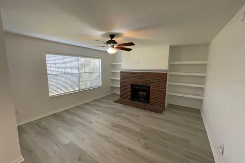 Condominio en alquiler en Alachua, Florida, 2 dormitorios, 89.93 m2 № 1549173 - foto 2