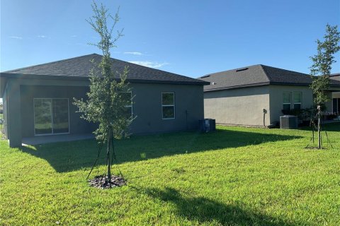 House in New Smyrna Beach, Florida 3 bedrooms, 125.23 sq.m. № 1853287 - photo 16