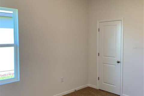 House in New Smyrna Beach, Florida 3 bedrooms, 125.23 sq.m. № 1853287 - photo 12