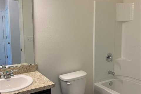 House in New Smyrna Beach, Florida 3 bedrooms, 125.23 sq.m. № 1853287 - photo 11