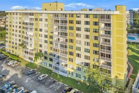 Condominio en venta en Hollywood, Florida, 2 dormitorios, 105.17 m2 № 1963597 - foto 29