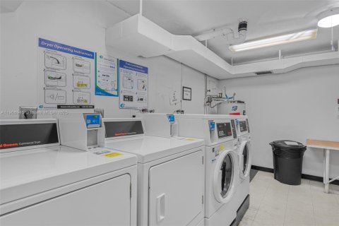 Condominio en venta en Hollywood, Florida, 2 dormitorios, 105.17 m2 № 1963597 - foto 24