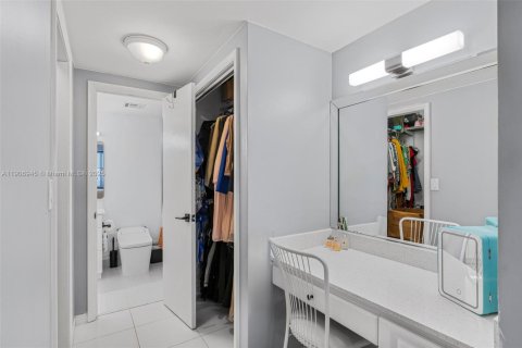 Condominio en venta en Hollywood, Florida, 2 dormitorios, 105.17 m2 № 1963597 - foto 19