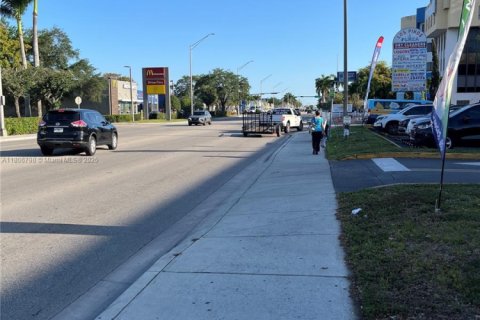 Купить коммерческую недвижимость в Хайалиа, Флорида № 2034373 - фото 10