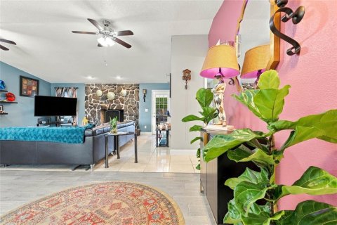 Villa ou maison à vendre à Deltona, Floride: 3 chambres, 144.93 m2 № 2433341 - photo 7