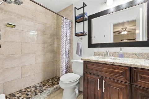 Villa ou maison à vendre à Deltona, Floride: 3 chambres, 144.93 m2 № 2433341 - photo 28