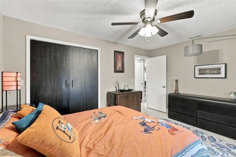 Villa ou maison à vendre à Deltona, Floride: 3 chambres, 144.93 m2 № 2433341 - photo 22