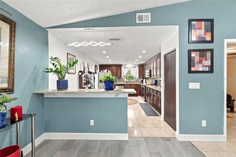 Villa ou maison à vendre à Deltona, Floride: 3 chambres, 144.93 m2 № 2433341 - photo 13