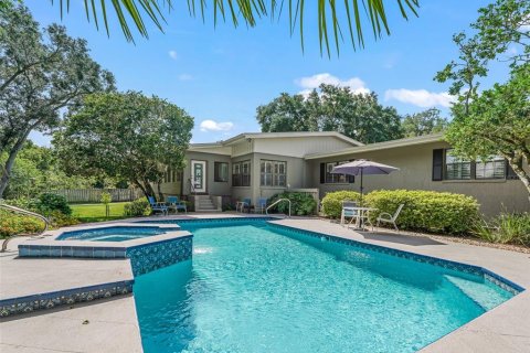 House in Ocala, Florida 4 bedrooms, 332.22 sq.m. № 1166398 - photo 26