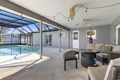 House in Palm Coast, Florida 3 bedrooms, 185.53 sq.m. № 1904654 - photo 17