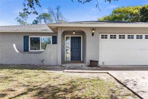 House in Palm Coast, Florida 3 bedrooms, 185.53 sq.m. № 1904654 - photo 8