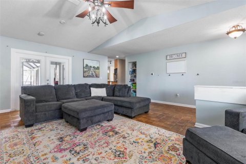 House in Palm Coast, Florida 3 bedrooms, 185.53 sq.m. № 1904654 - photo 11