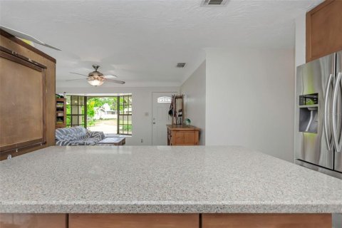 Villa ou maison à vendre à Saint Petersburg, Floride: 3 chambres, 113.71 m2 № 2147770 - photo 11
