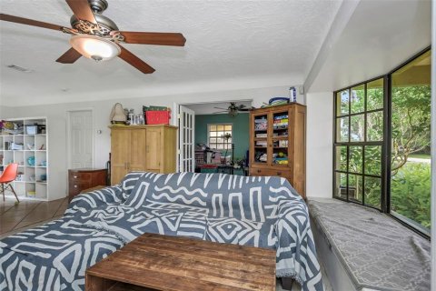 Villa ou maison à vendre à Saint Petersburg, Floride: 3 chambres, 113.71 m2 № 2147770 - photo 3